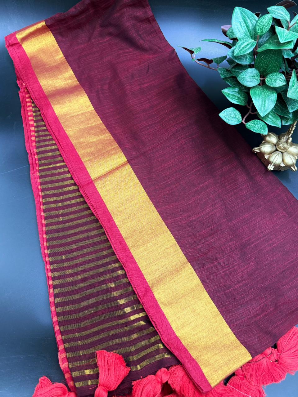 Maroon Linen Saree With Golden Zari Border