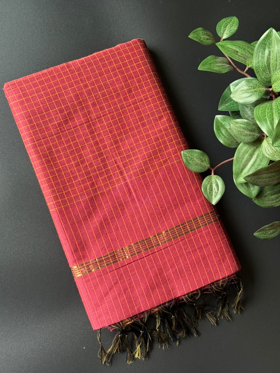 Red Arani Silk Cotton Saree With Zari Border
