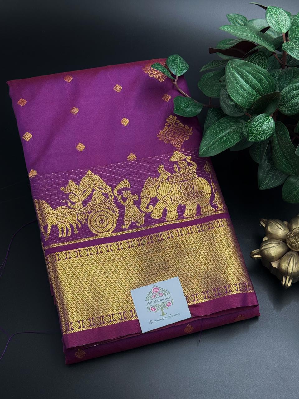 Kanchipuram Silk Dual toned Pink Saree and Gold Zari Border