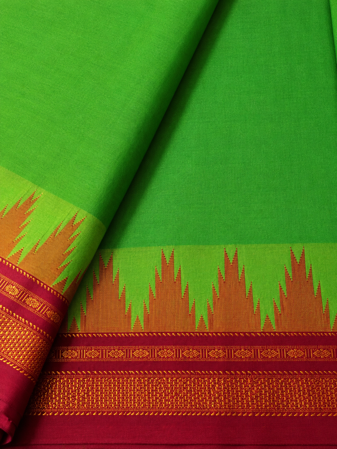 Lush Green Temple Gadhwal Saree with Maroon Border