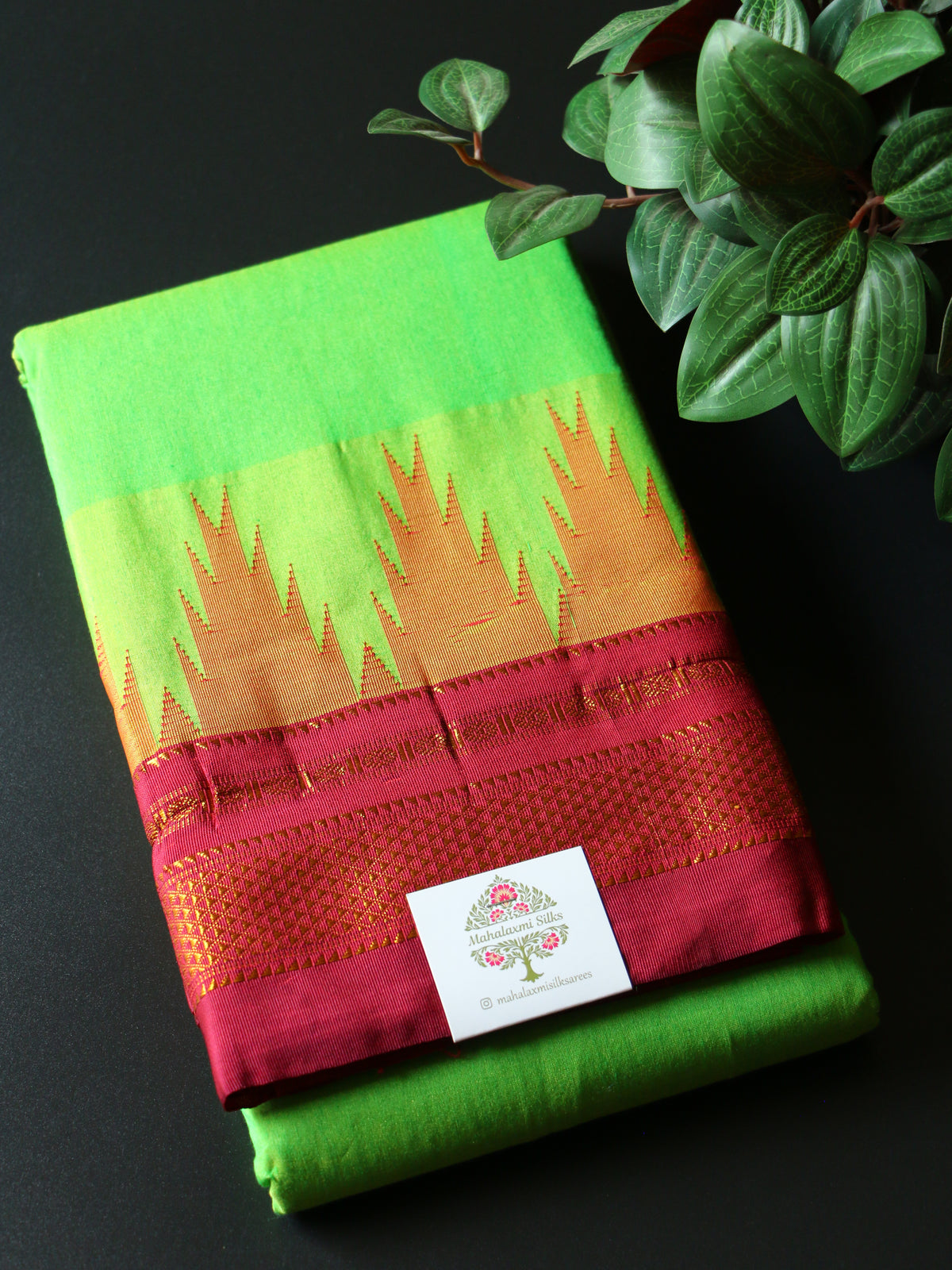 Lush Green Temple Gadhwal Saree with Maroon Border